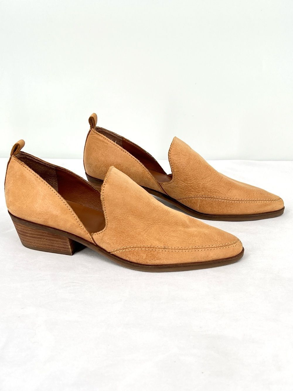 Lucky Brand Mahzam Camel Tan Leather Cutout Pointed Toe Stacked Heel Booties 9M